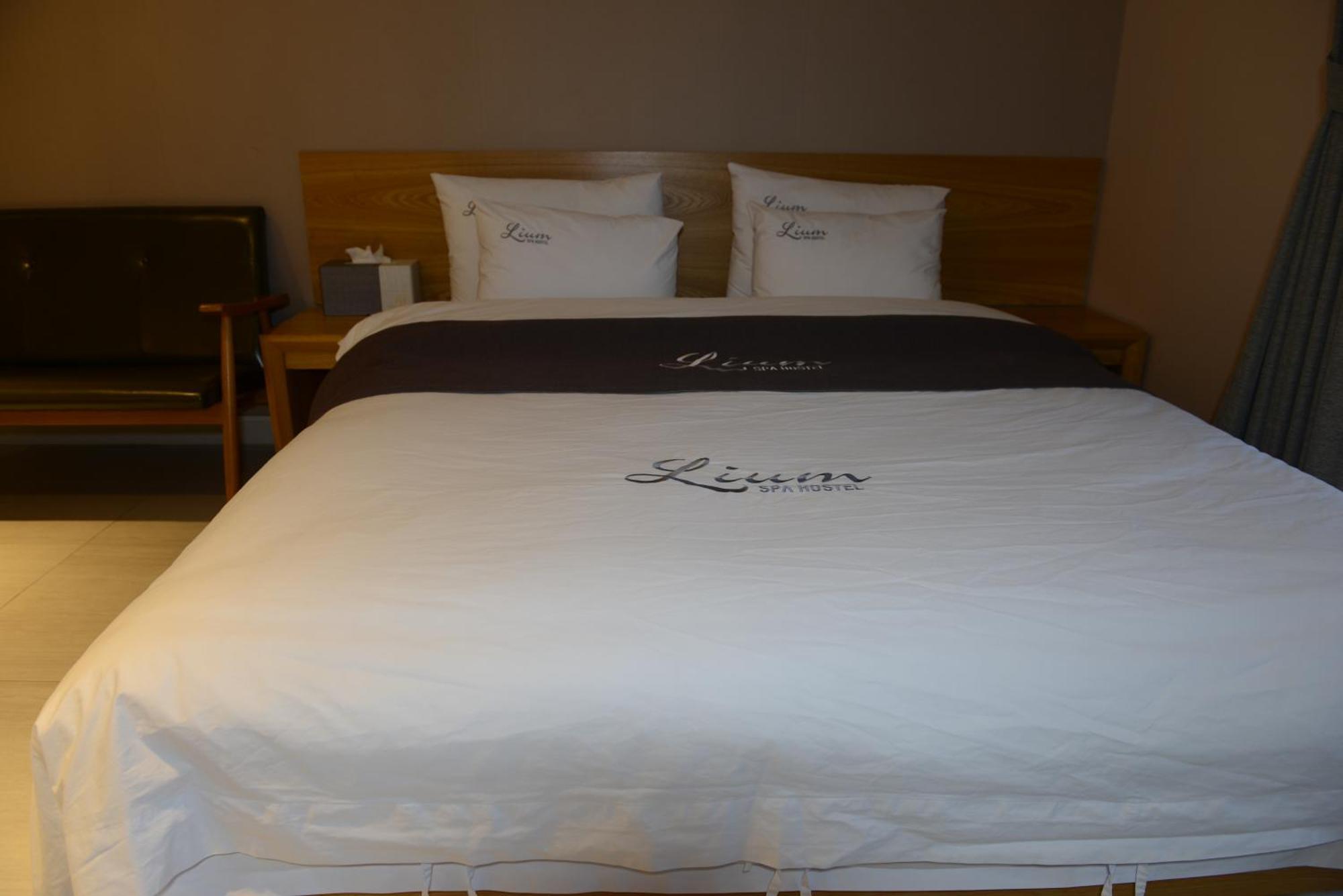 Lium Spa Hostel Yeosu Esterno foto