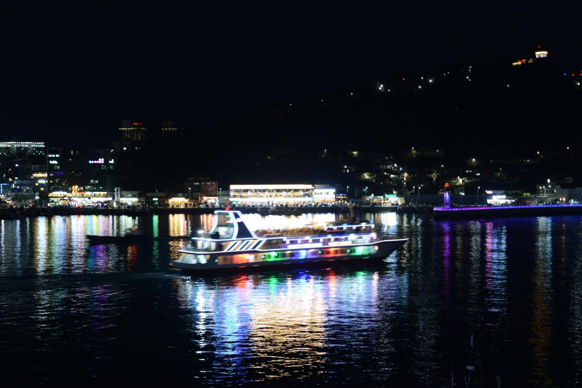 Lium Spa Hostel Yeosu Esterno foto