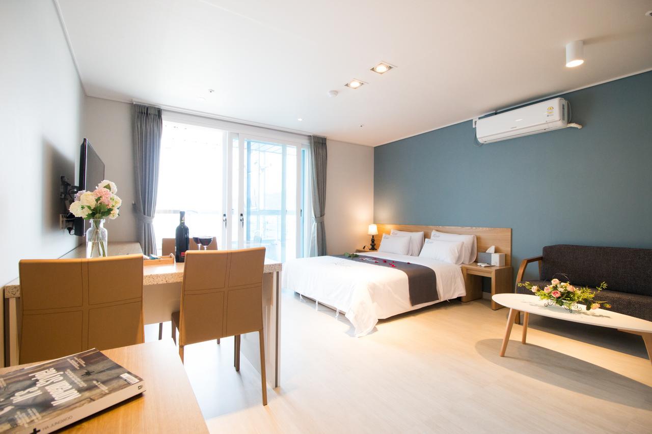 Lium Spa Hostel Yeosu Esterno foto