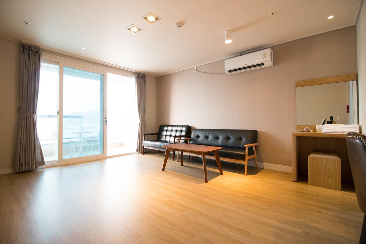 Lium Spa Hostel Yeosu Esterno foto