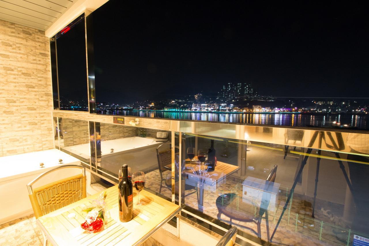 Lium Spa Hostel Yeosu Esterno foto