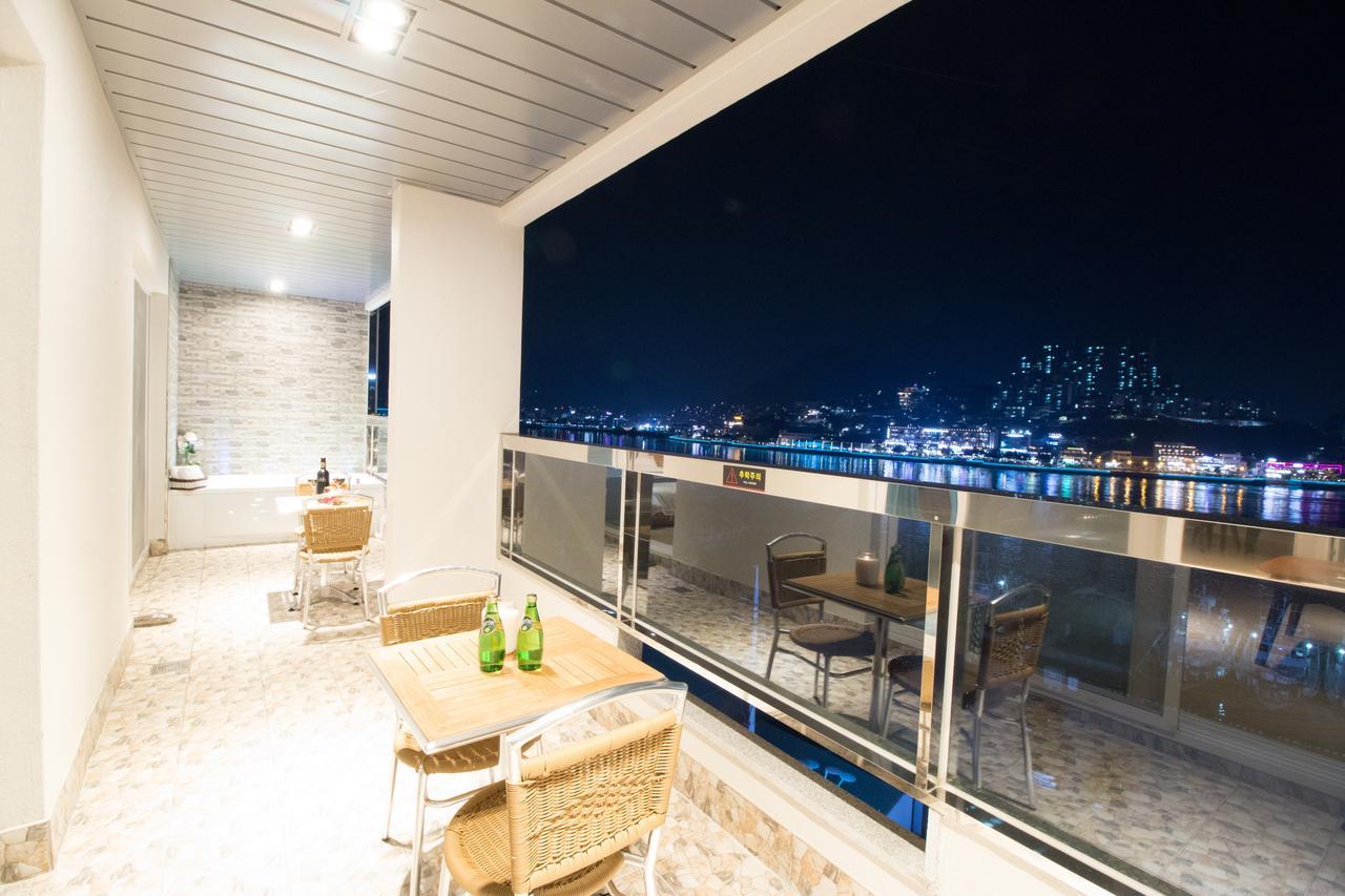 Lium Spa Hostel Yeosu Esterno foto
